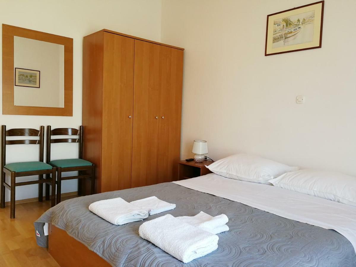 Apartmani Rija 3 Pag Town Luaran gambar