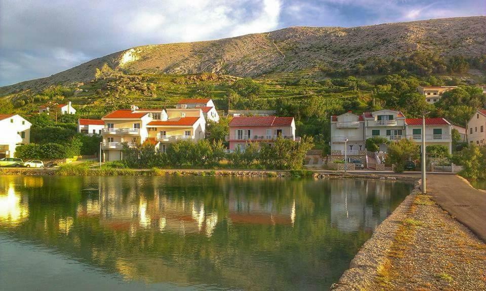 Apartmani Rija 3 Pag Town Luaran gambar